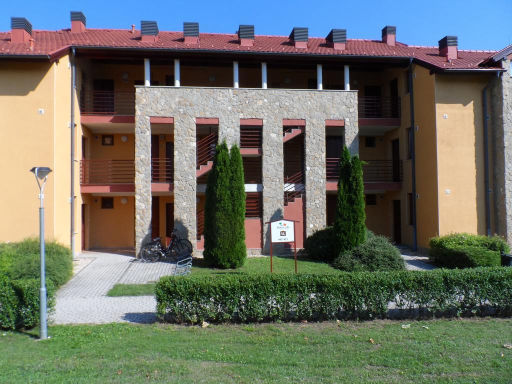 Fortuna Golf Apartman Bük Rum bild